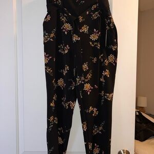 Chic Black Floral Women's Jumpsuit